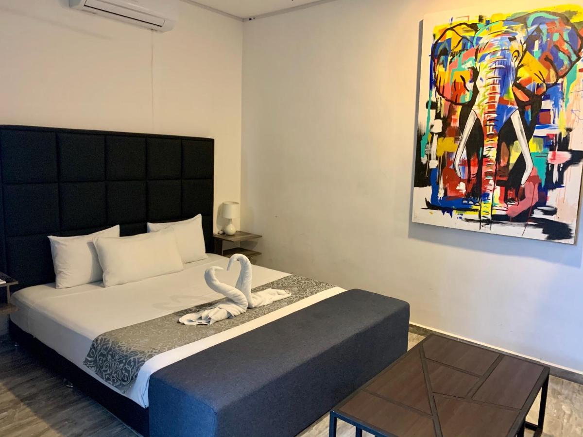 פלאייה דל כרמן Silversands Hotel Boutique - 5Th Ave מראה חיצוני תמונה