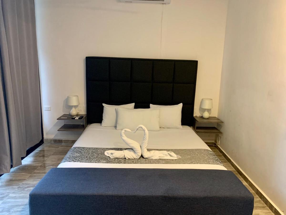 פלאייה דל כרמן Silversands Hotel Boutique - 5Th Ave מראה חיצוני תמונה