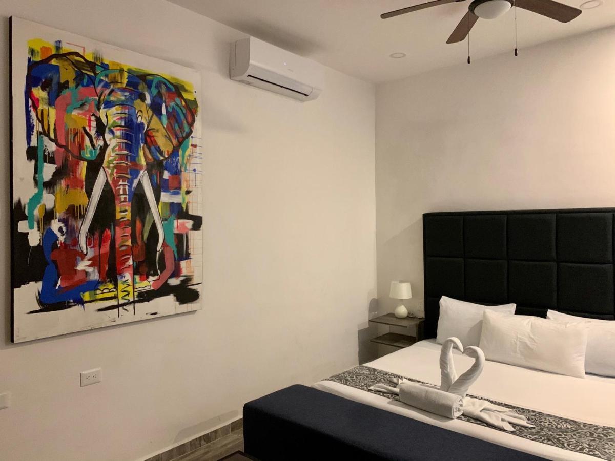 פלאייה דל כרמן Silversands Hotel Boutique - 5Th Ave מראה חיצוני תמונה